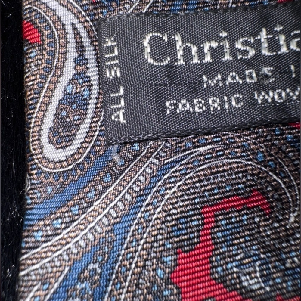 Authentic Christian dior Silk multi colored paisley print stunner tie. - Picture 13 of 14